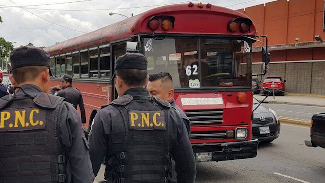 Joven sicario ve frustrado sus planes de matar a un piloto en la zona 5. El hecho termina muy mal para él