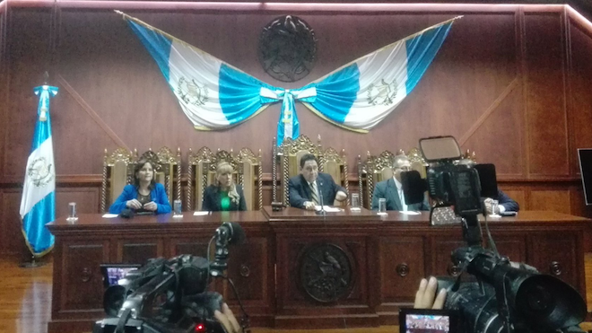 #UltimaHora: Iván Velásquez se queda dice la CC