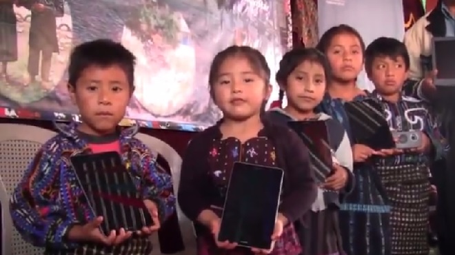 Aulas virtuales en escuelas de Sololá