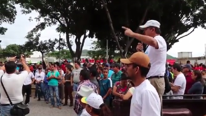 Nuevo gobernador de Jalapa recibido con manifestación por parte de maestros