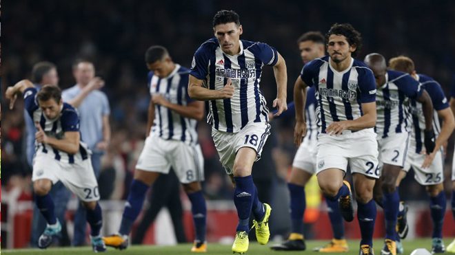 Albion-Gareth-Barry-2017-West-Bromwich