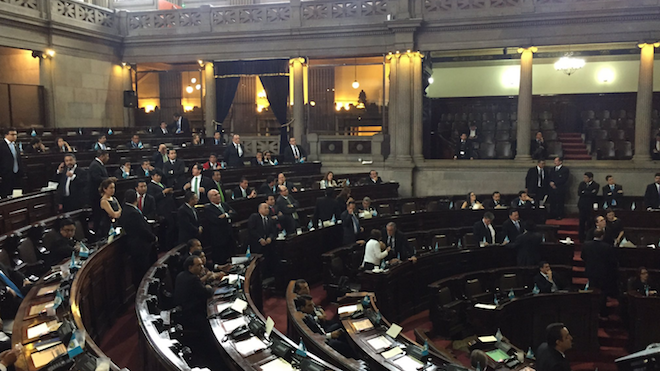 Diputados se unen para suavizar penas para presos por corrupción y extorsionistas