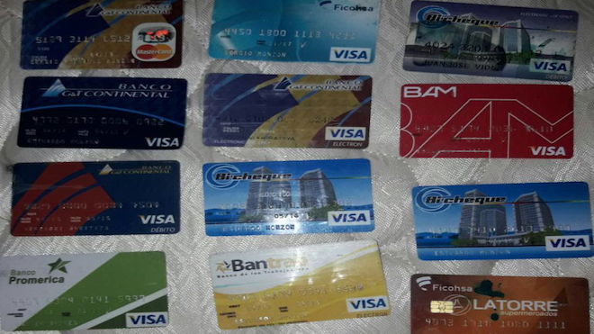 ¿Pago con tarjetas sus consumos? Cae red de clonadores de tarjetas de crédito y débito