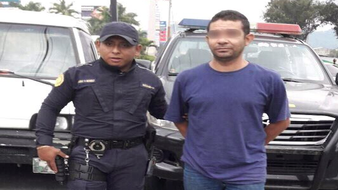 Capturan a padre e hijo con paquete de cocaína