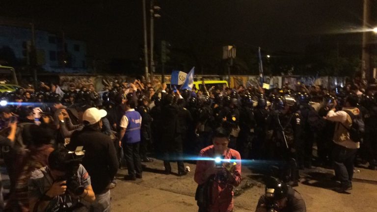 Diputados fueron evacuados