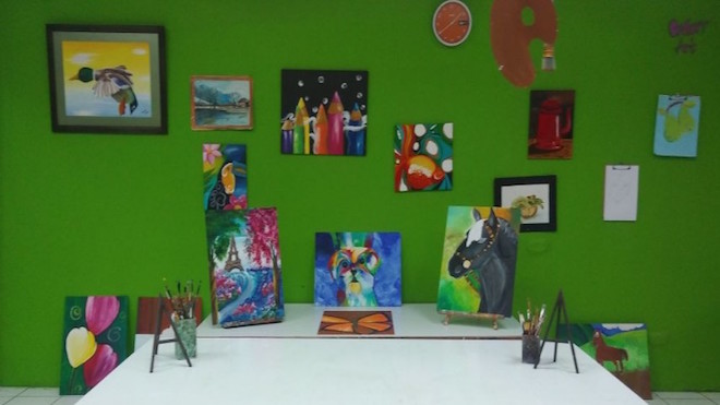 Niños pintando el futuro de más niños. Ayúdalos a cumplir sueños