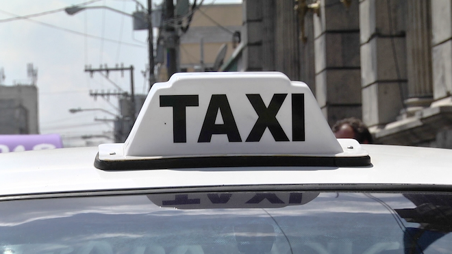 Algunos taxistas renuncian a sus empleos por temor a ser asesinados.