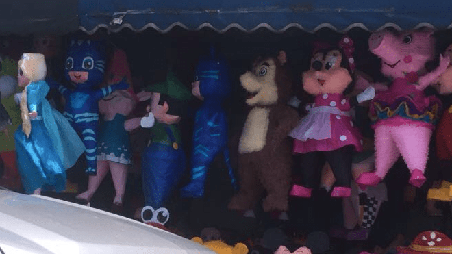 polémica piñata en la zona 1 es denunciada por los padres