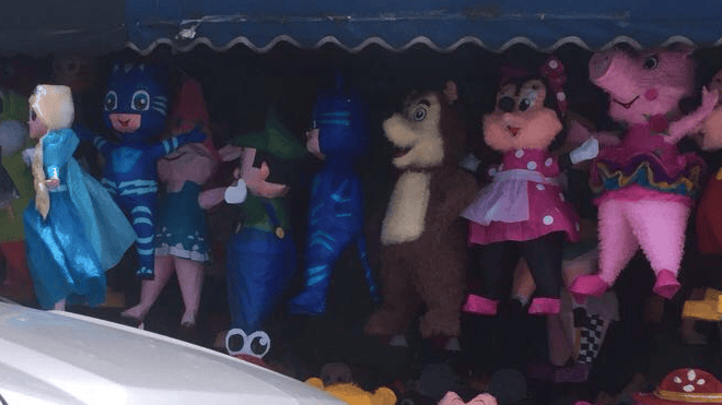 polémica piñata en la zona 1 es denunciada por los padres