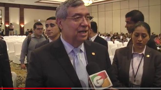 Binomio presidencial culpa a la CC situación del país