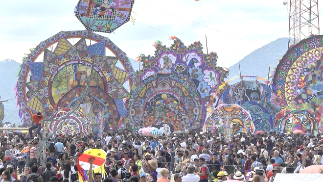 Barriletes-Gigantes-de-Sumpango
