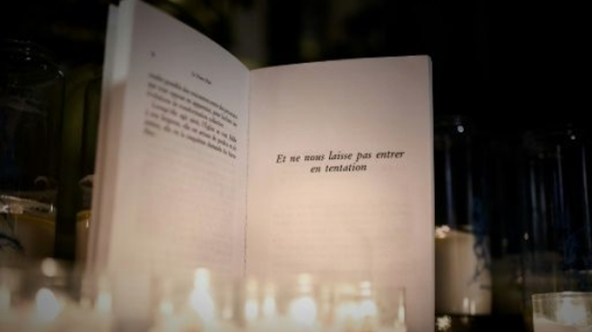 Francia cambia la oración del "Padre Nuestro". Vea la nueva versión