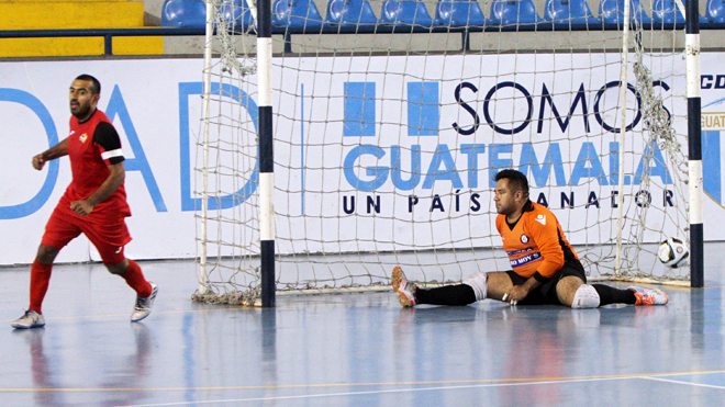 Futsal-Glucorosal-Gol-de-Allan-Aguilar