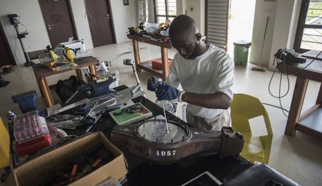 De los vertederos a los grandes hoteles de Ghana, una nueva vida para la basura