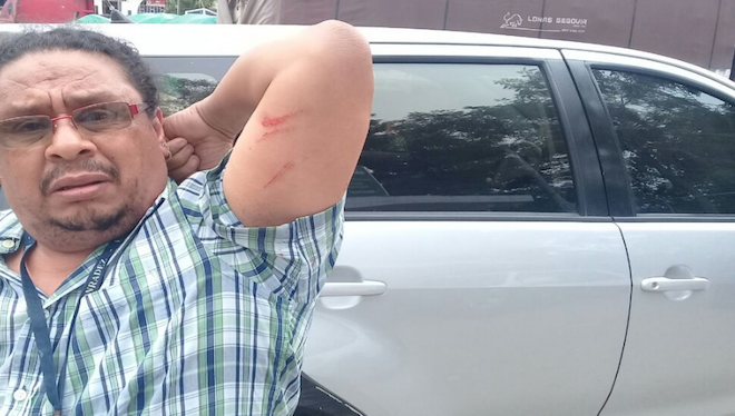 Militares beliceñas agreden a periodista guatemalteco