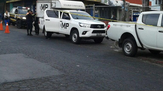 VIDEO: Con mensajes de la Mara 18, localizan restos humanos en varios puntos de la zona 18
