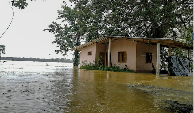 Puerto Barrios bajo el agua, miles de familias afectadas por las lluvias