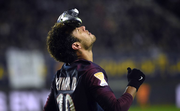 Neymar Paris Saint-Germain's Brazilian forward Neymar celebrates after scoring a penalty kick during the French League Cup quarter-final football match between Amiens (ASC) and Paris Saint-Germain (PSG) at the Licorne Stadium in Amiens, northern France, on January 10, 2018. FRANCOIS LO PRESTI / AFP