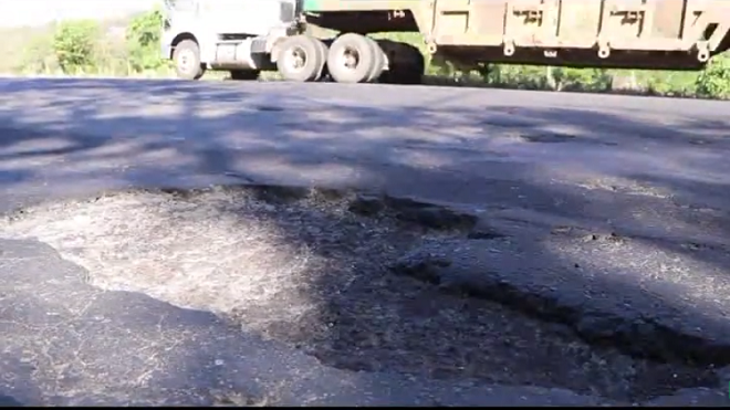Municipios de Escuintla son afectados por abandono de trabajos de carreteras
