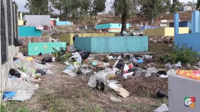 Por viento la basura llega hasta el cementerio en Jalapa