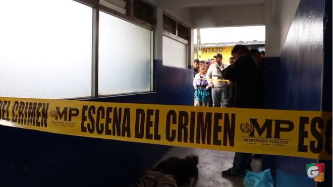 Muere en la puerta de hospital, médico se rehúsa a atenderlo