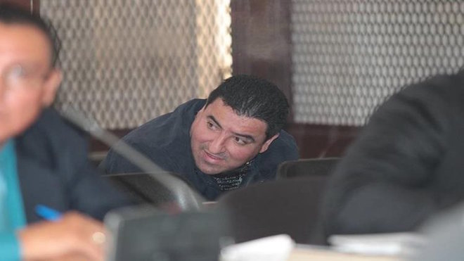 No fue uno, este narco también se fugó con orden de libertad falsa
