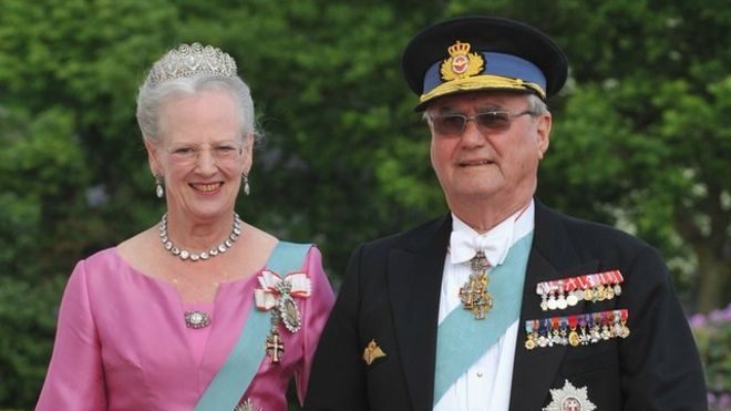 Muere Enrique de Dinamarca, el príncipe "infeliz" que nunca pudo ser rey y se negó a ser enterrado junto a su esposa la reina