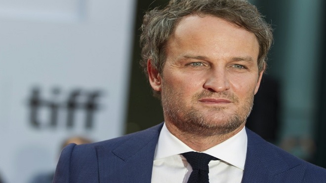 El escenario de la película de terror "Winchester" no es de los más comunes: el australiano Jason Clarke encarna a un psiquiatra imaginario llamado en 1906 por Sarah Winchester