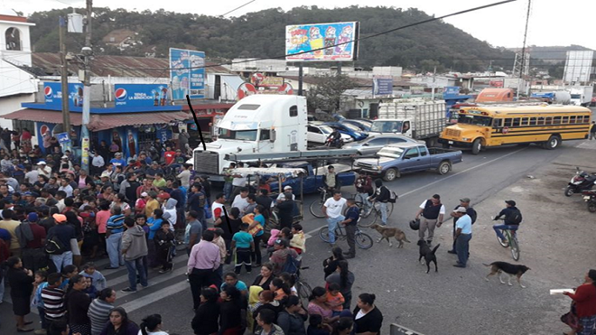 Alcalde de El Tejar Chimaltenango renuncia a su cargo y es resguardado por la PNC