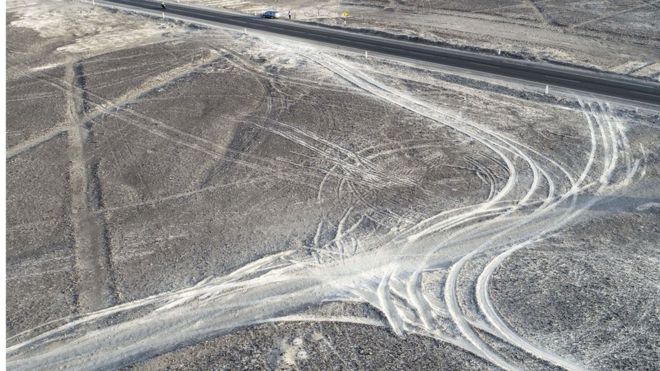 La indignación que causó en Perú el camión que dañó las milenarias Líneas de Nasca