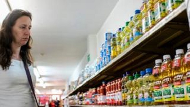 "Shrinkflation": por qué algunos productos se están encogiendo en los supermercados mientras su precio se mantiene o aumenta