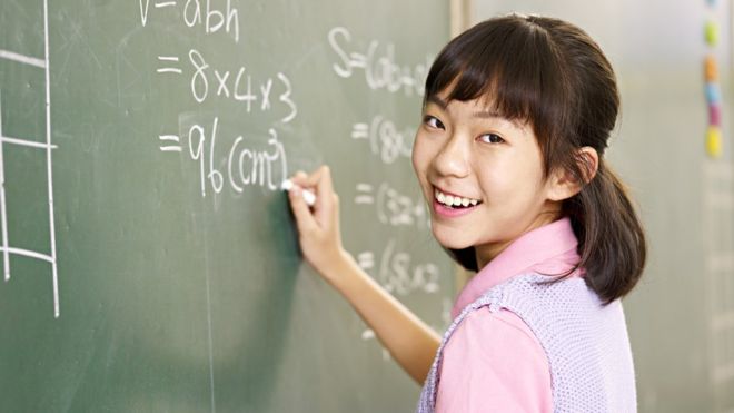 Cómo es el "Método Singapur" con el que Jeff Bezos les ha enseñado matemáticas a sus hijos (y por qué lo usan los mejores estudiantes del mundo)