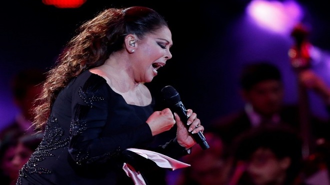 Cantante Isabel Pantoja pospone conciertos tras negarle EEUU la visa
