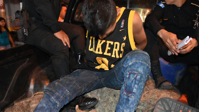 Con pistola de juguete, así asaltaba este menor detenido en flagrancia