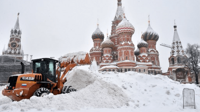 La alcaldía informó que cayeron 45 centímetros de nieve entre el sábado y este lunes en la mañana, lo que significa 20% más que el promedio para todo el mes.