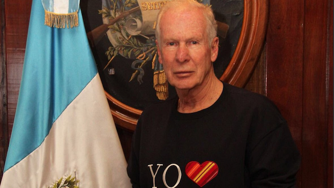 GALERÍA DE MEMES: Tuiteros no perdonan el "Yo amo a Gua" de Álvaro Arzú