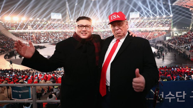VIDEO: Dobles de Trump y Kim Jong-un expulsados del estadio olímpico