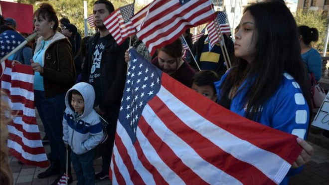Senado de EE.UU. fracasa en esfuerzo para aprobar reforma migratoria, por amenaza de Trump