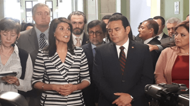 Jimmy Morales se compromete a luchar contra la corrupción ante Nikki Haley