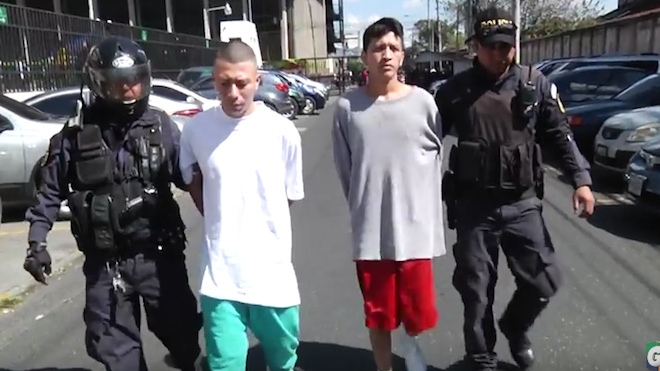 Capturan a asaltantes de semáforos en la zona 1. Eran integrantes del Barrio 18