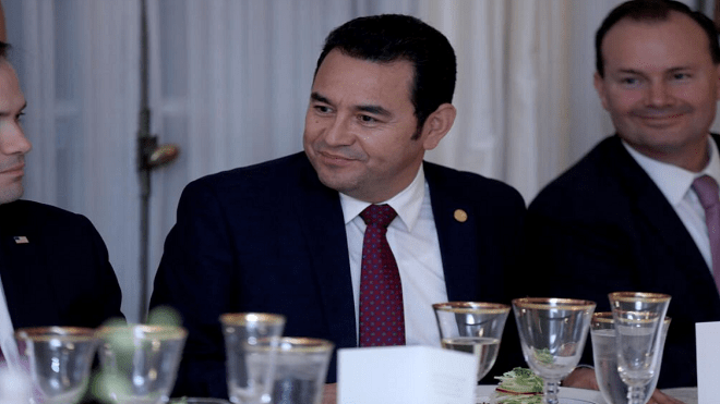 Jimmy-Morales-se-reune-con-senadores-ok