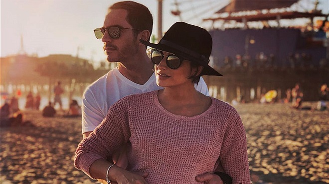 ¡Aislinn Derbez y Mauricio Ochmann ya son papás!