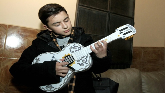 La historia del niño mexicano que prestó su voz al protagonista de "Coco"