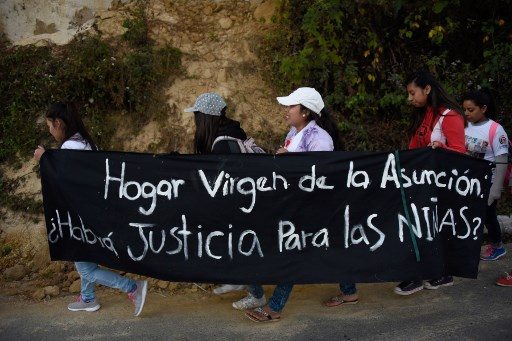 VIDEO: "No las hemos olvidado". Niñas marchan para recordar víctimas de Hogar Seguro