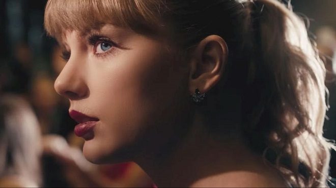 Taylor Swift lanzó video de "Delicate" y es acusada de plagio
