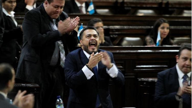 Congreso busca controlar antejuicios a su conveniencia