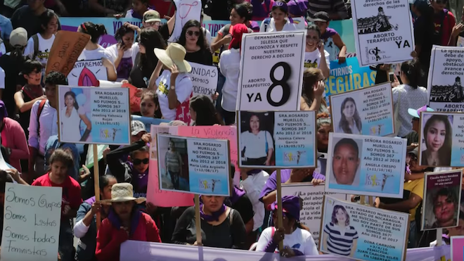 Huelgas y manifestaciones recorren el mundo por los derechos de las mujeres