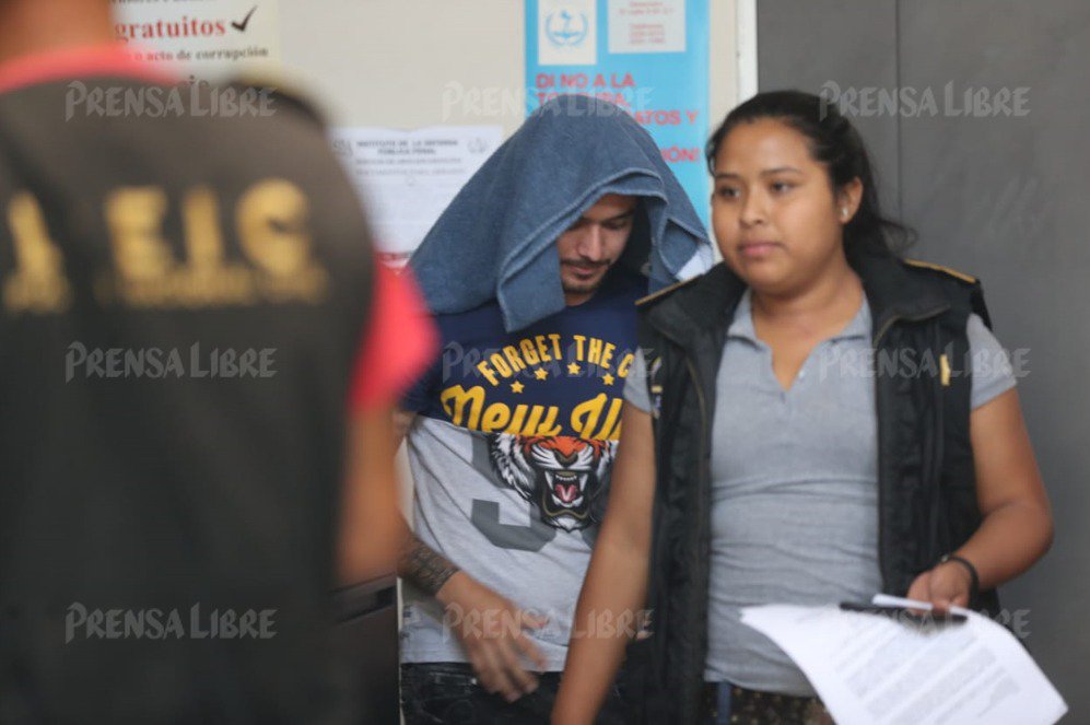 Jugador de los Cremas Kendel Herrarte es ligado a proceso por violencia