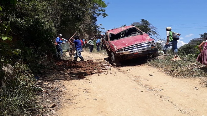 Accidente de tránsito deja 8 personas heridas en Alta Verapaz