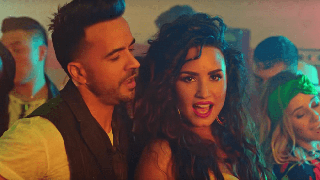 Luis Fonsi y Demi Lovato cantan "Échame la culpa" en inglés
